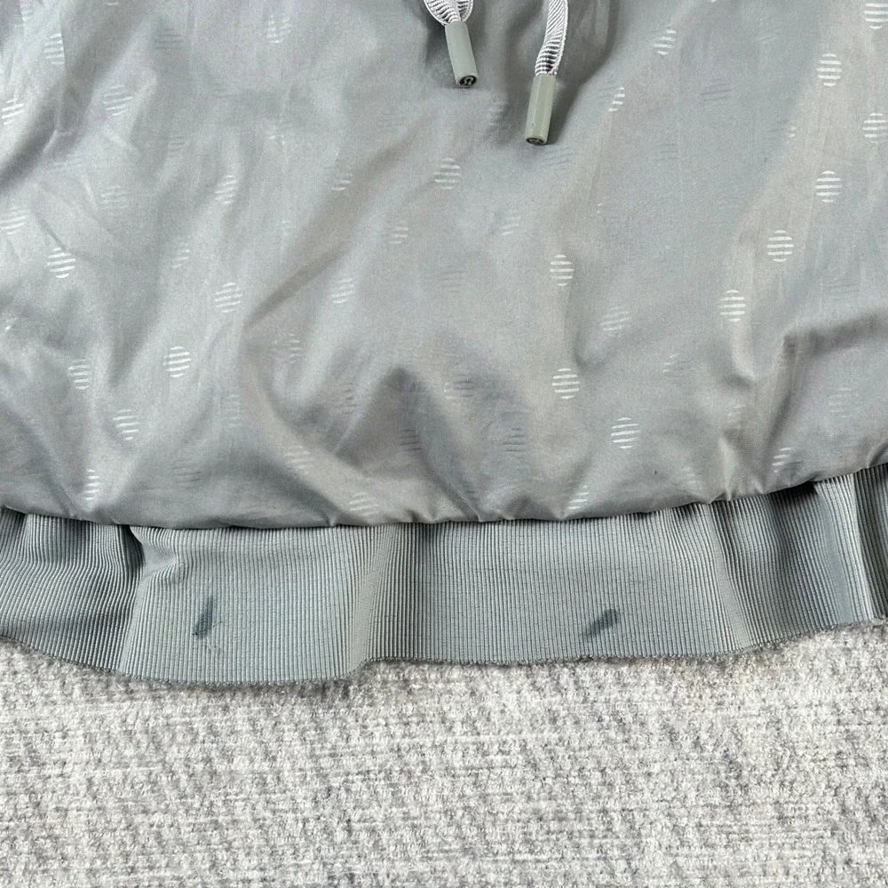 Lululemon Spring Fling Silver Polka Dot Lightweight Down Puffer Jacket‎ Ruffle S